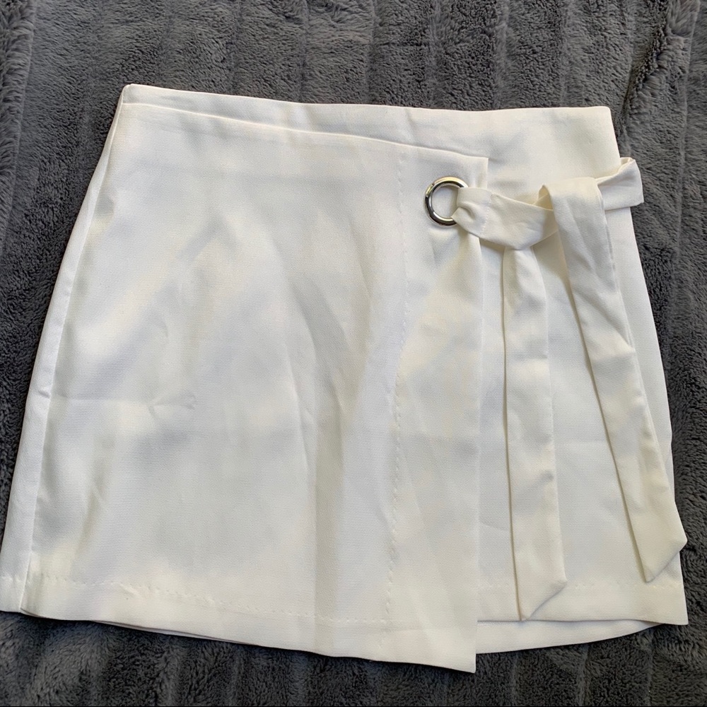 Jealous Tomato white mini skirt